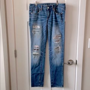 American Eagle distressed jeans